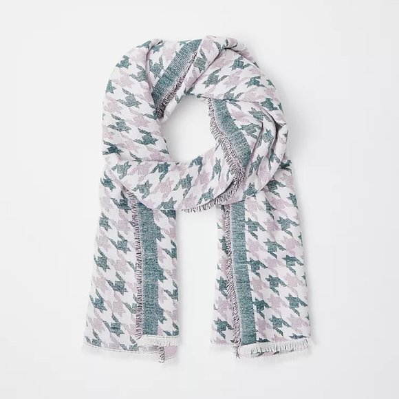 Ann Taylor Accessories - Ann Taylor Houndstooth Woven Blanket Scarf